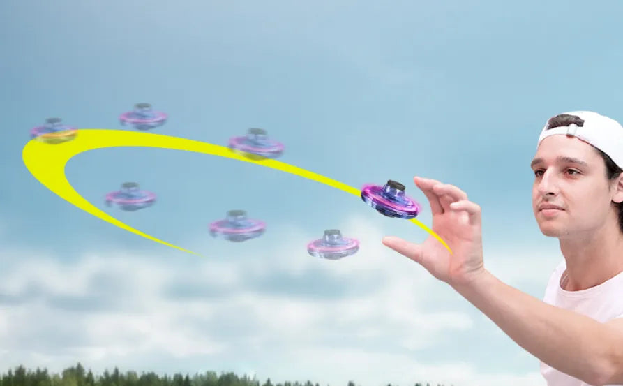 🤯 This Flying Spinner Comes Back To Your Hand!
